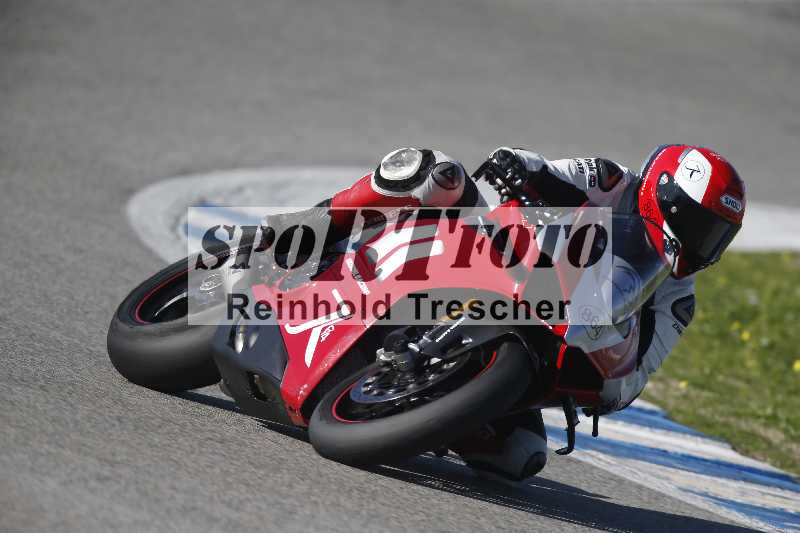 /Archiv-2024/01 26.-28.01.2024 Moto Center Thun Jerez/Gruppe schwarz-black/864